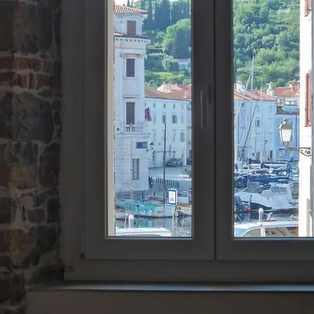 Apartma Nicole *