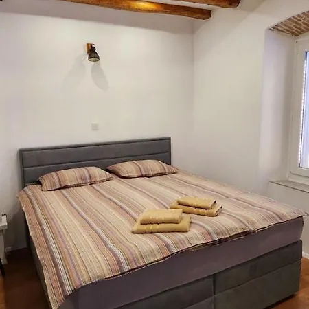 Apartma Nicole Διαμέρισμα *